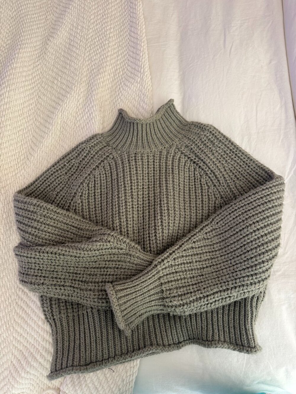 H&M Sweater